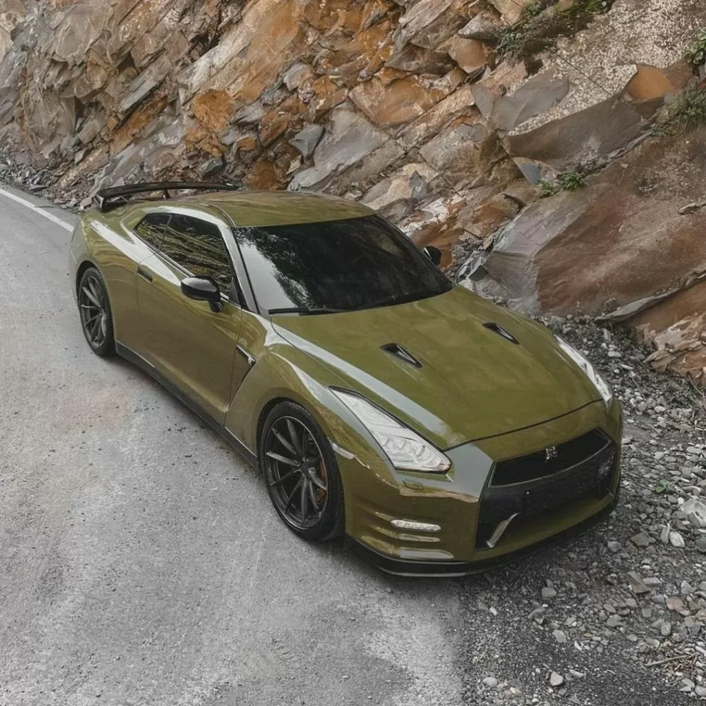 Nissan GT-R