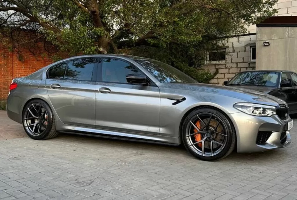 BMW M5 F90